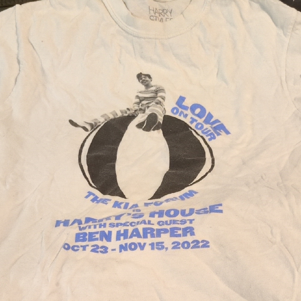 Graphic White Tour T-Shirt